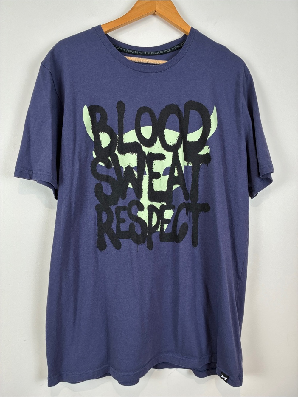 Under Armour Project Rock Men’s XL Short-Sleeve Blood Sweat Respect Graphic Tee